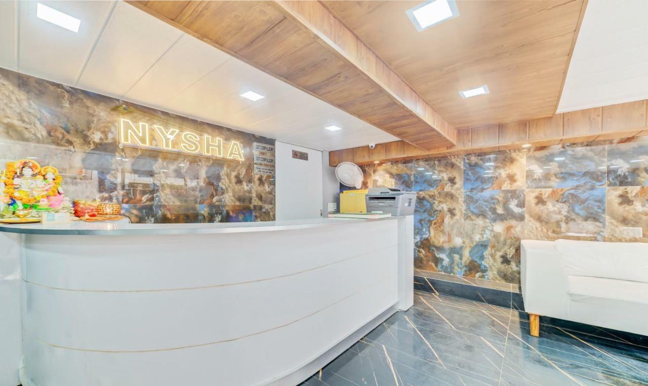 Hotel Nysha Palace Near Igi Airport 뉴델리 외부 사진