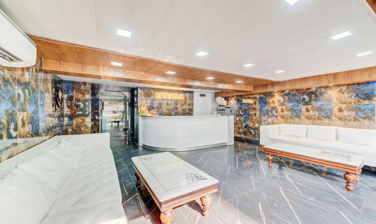 Hotel Nysha Palace Near Igi Airport 뉴델리 외부 사진